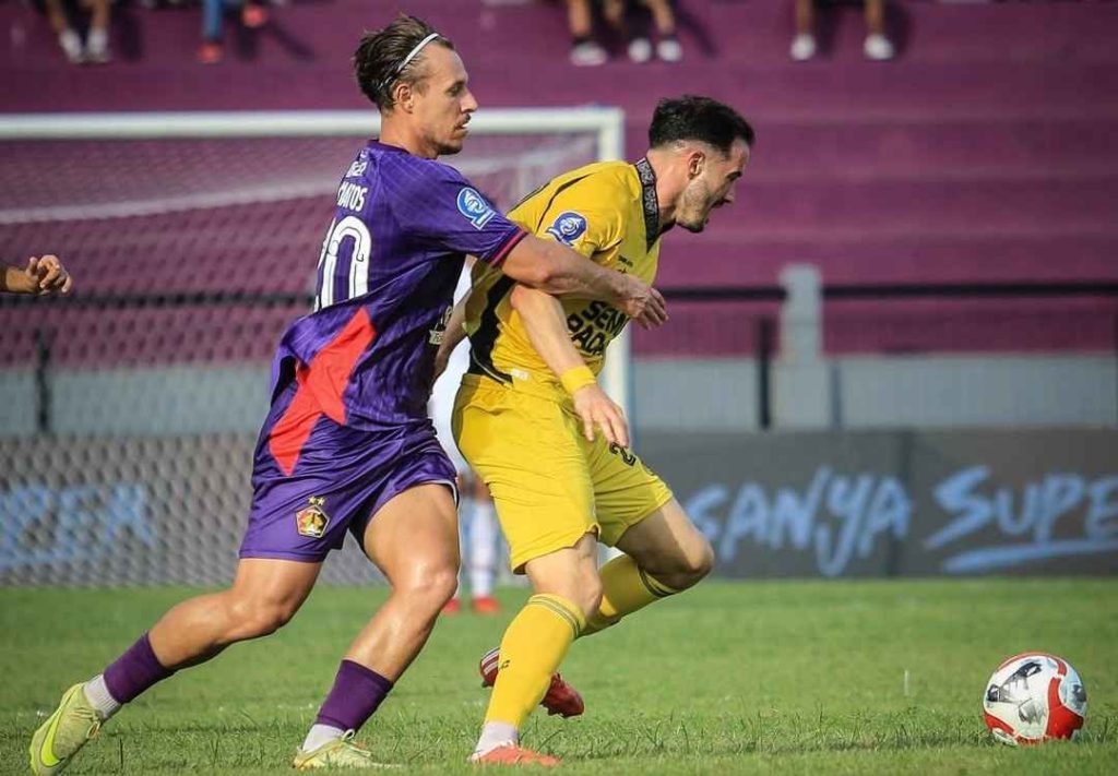 Persik vs Semen Padang