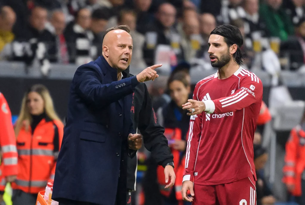 Liverpool dan PSV bersaing sengit di Liga Champions 2025. Baca analisis taktik, performa pemain, dan momen-momen penting yang mengubah jalannya pertandingan.